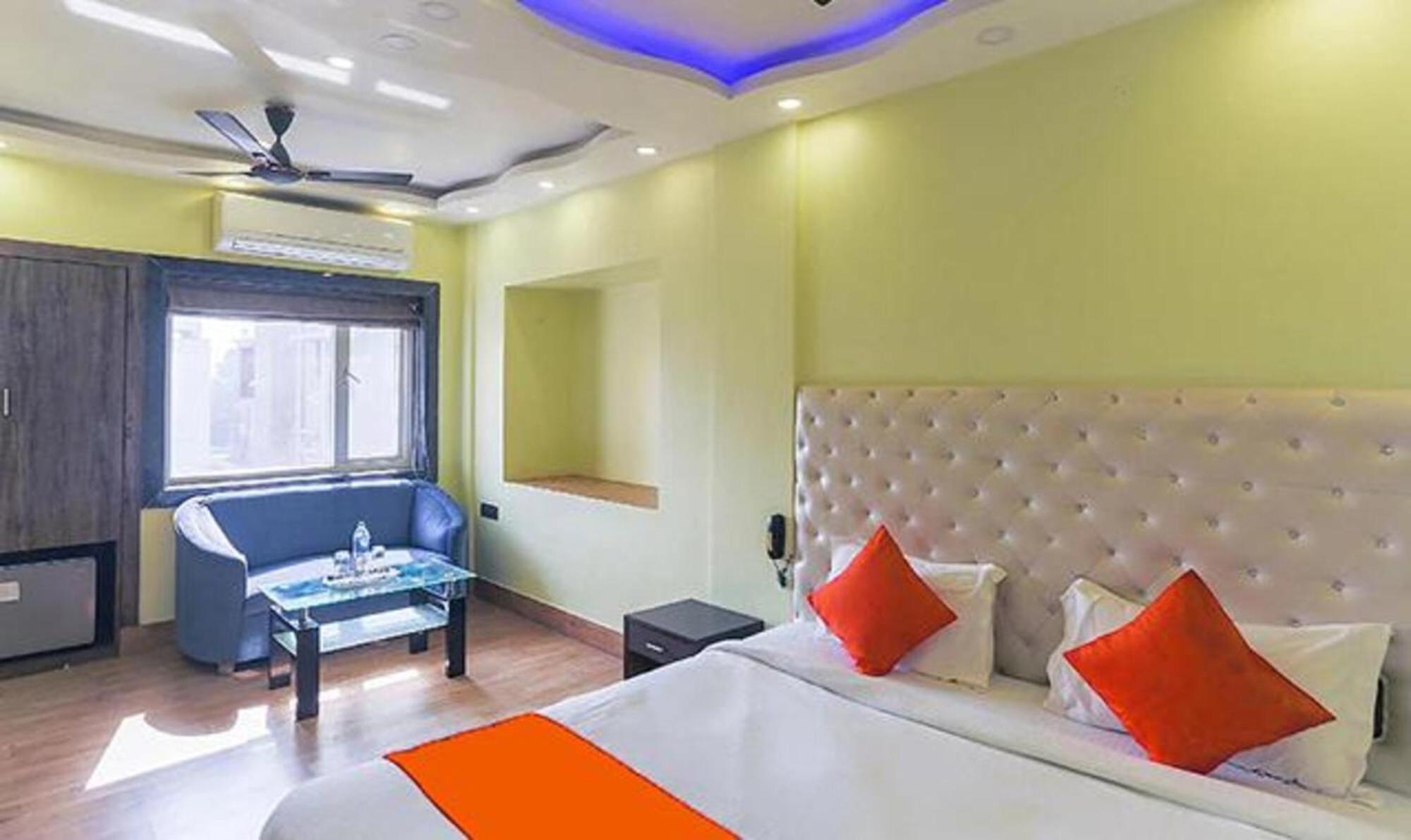 Fabhotel Aspiring Inn Jādabpur Extérieur photo