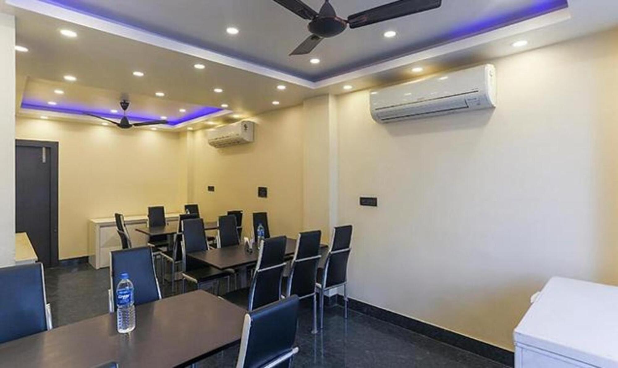 Fabhotel Aspiring Inn Jādabpur Extérieur photo